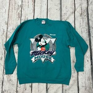 Vintage 80s Mickey Mouse Nebraska Travel Tourism Destination Vacation Sweatshirt